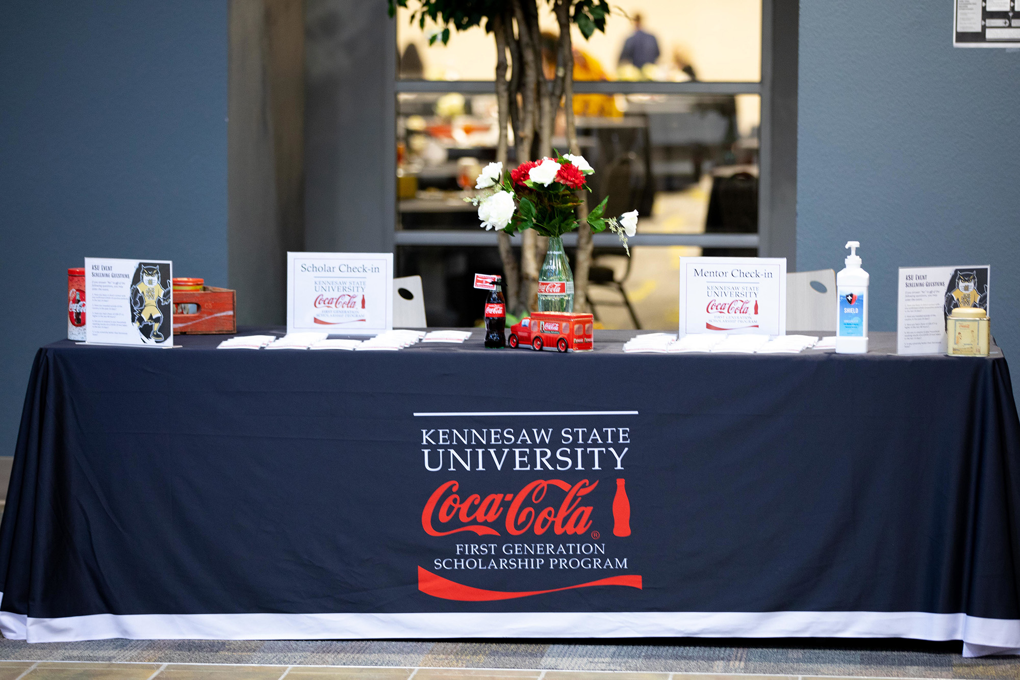 2020 Mentor Dinner / Coca Cola table set up