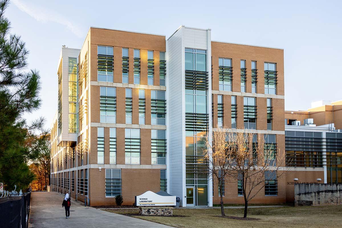 Science Laboratory Building on the Kennesaw Campus / Science Laboratory Building on the Kennesaw Campus at Kennesaw State University