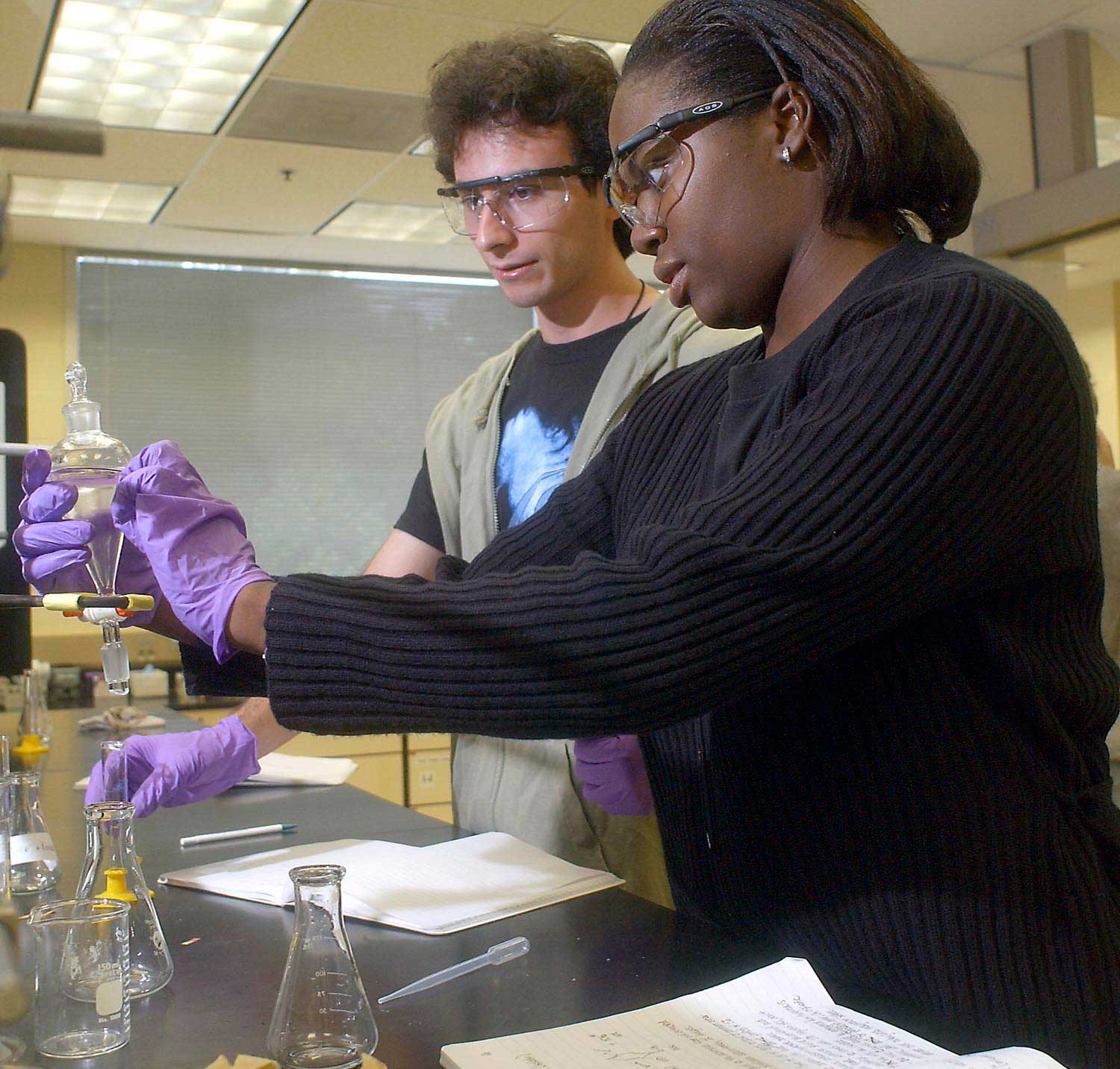 2 students in a science lab