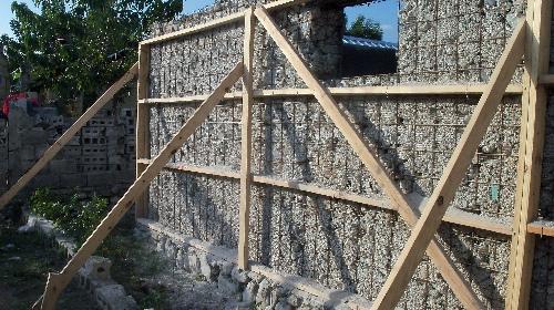  / Rubble Homes in Haiti