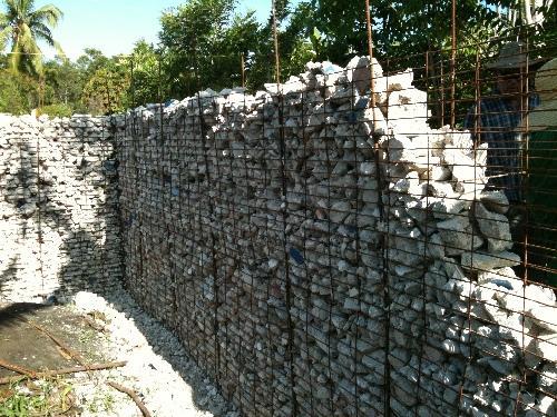  / Rubble Homes in Haiti