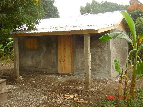  / Rubble Homes in Haiti